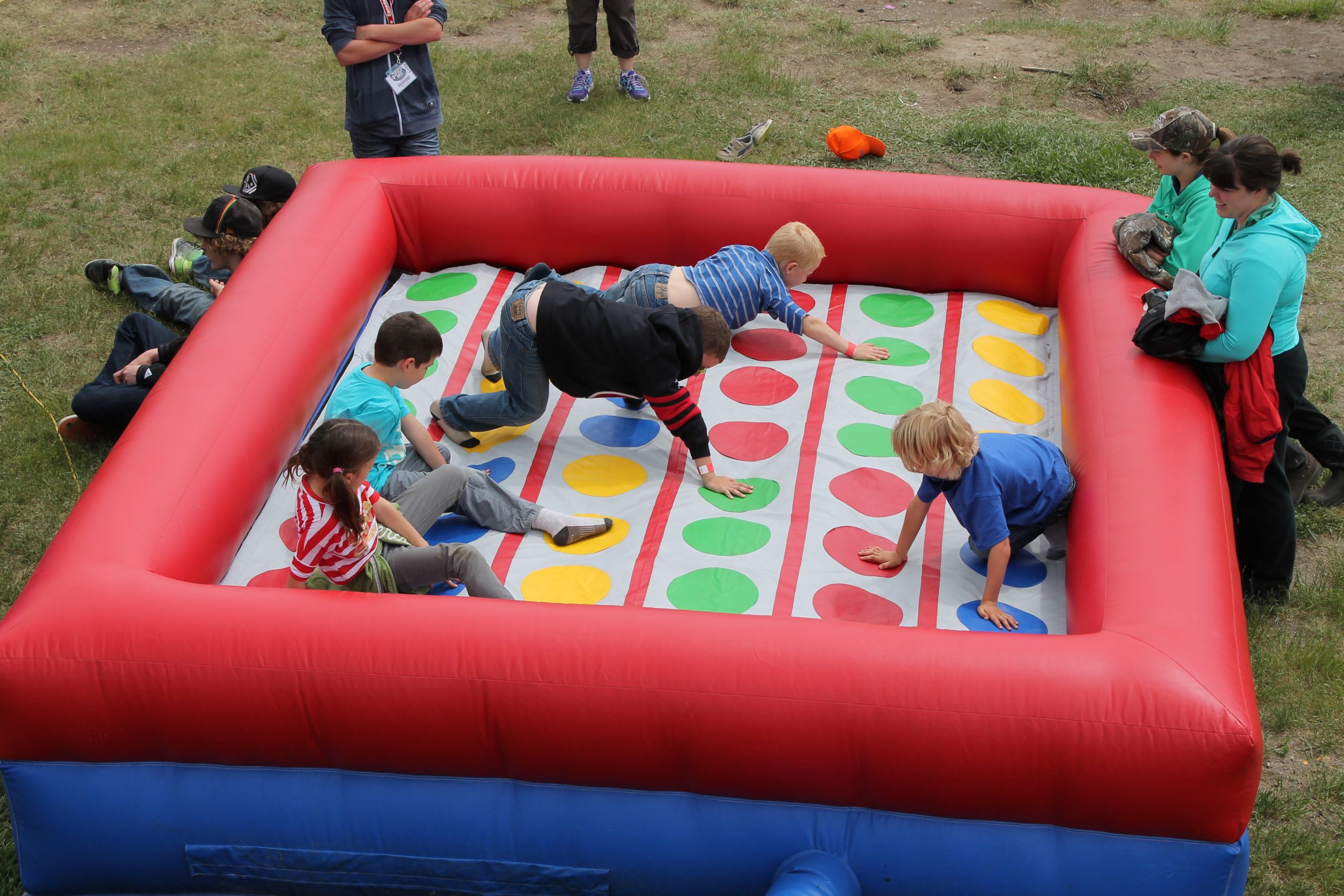 SNAKES&LADDERS TWISTER PREMIUM OUTDOOR PARTY GAMES PACKAGE INC SPACE HOPPERS 