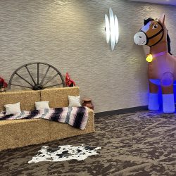 Western Party: Horse Inflatables Blow up