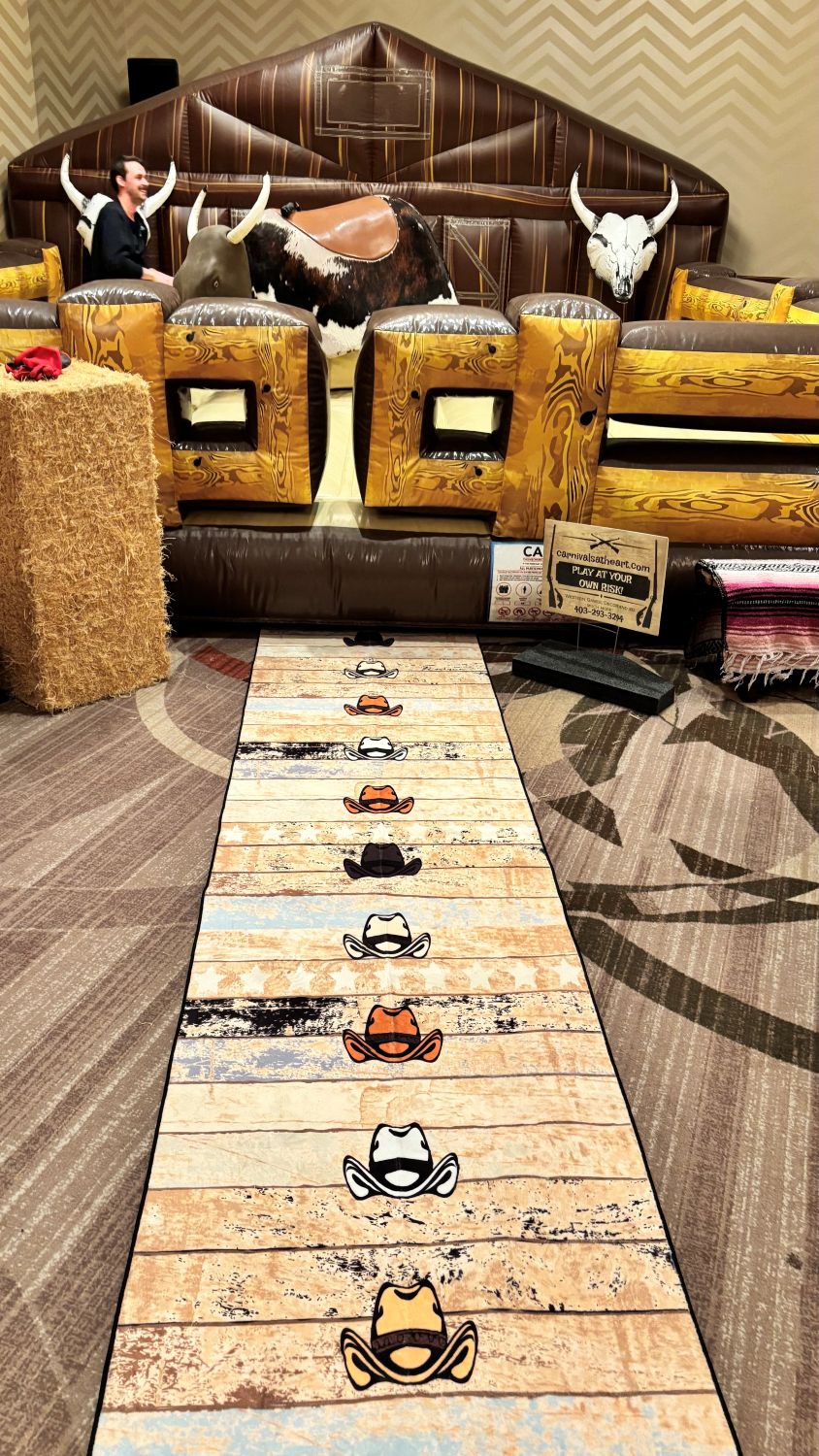 Western Carpet Runner