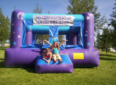 Great delivery deals for bounce houses this summer!